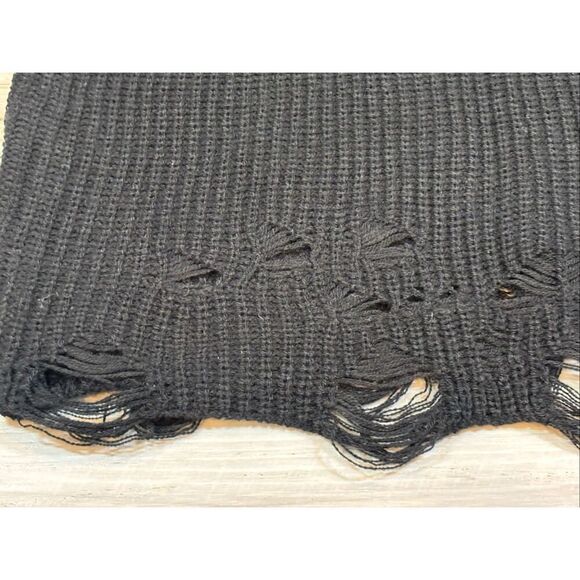 Daytrip The Buckle black distressed sweater size S - Picture 6 of 11